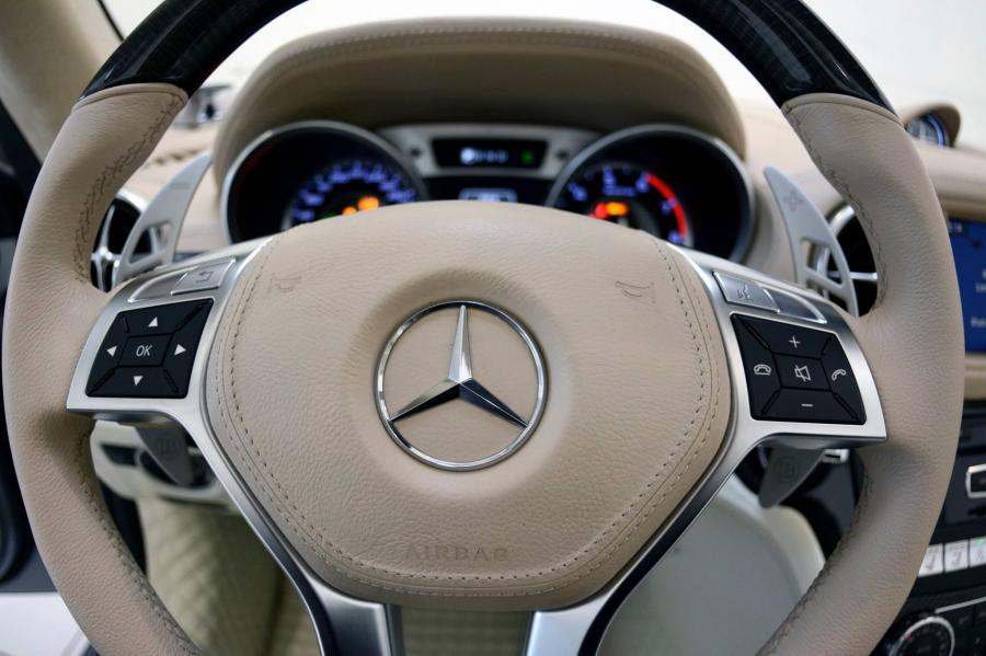 Панель приборов Mercedes-AMG SL65 800 by Brabus 2016 года  (фото 14 из 71)